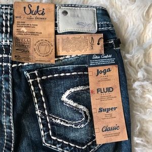 Silver Jeans Co. Suki Fit.  Mid/ Super Skinny.